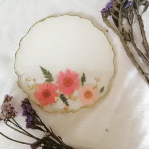 Resin handmade coasters with real dried flowers